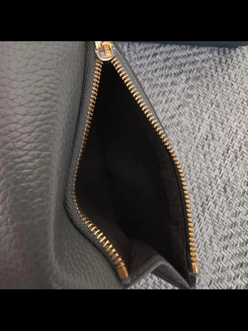 Mulberry Black Pebbled Leather Card & Key Holder with Gold Turnlock